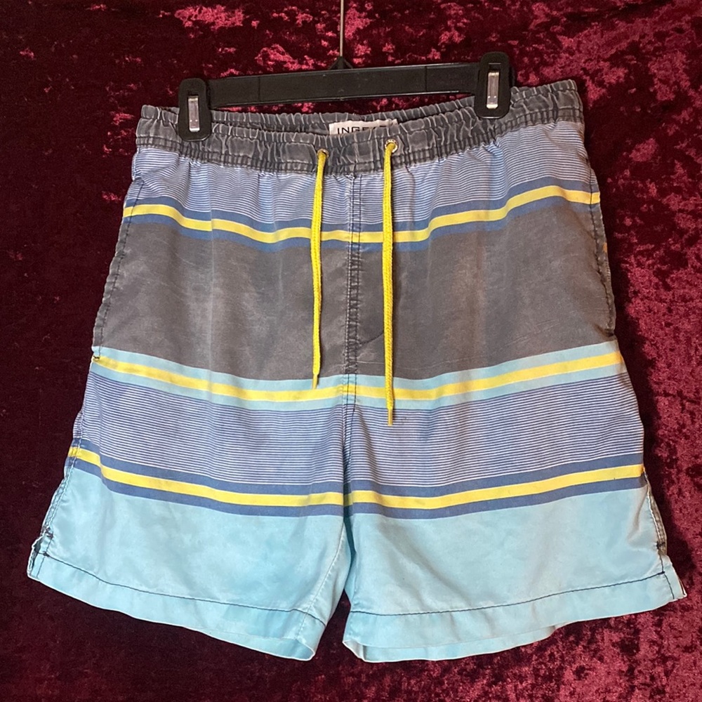 Ingear stripped swim trunks size M 32/34